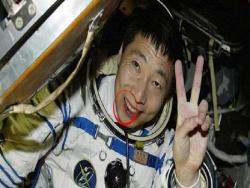 恐怖至極！中國第一位太空人楊利偉不敢再上天內幕…竟是飛船曾多次被敲門？